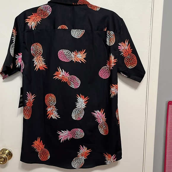 Button down shirt - Picture 6 of 6